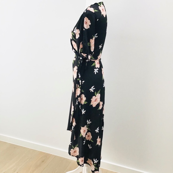 OSCAR ST. size S long black floral satin wrap dress with slit sleeves - Picture 4 of 8